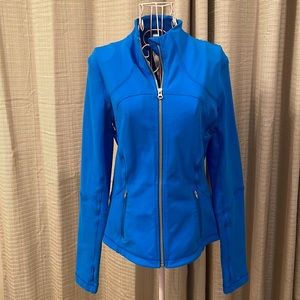 Lululemon blue size 8 gorgeous like new jacket